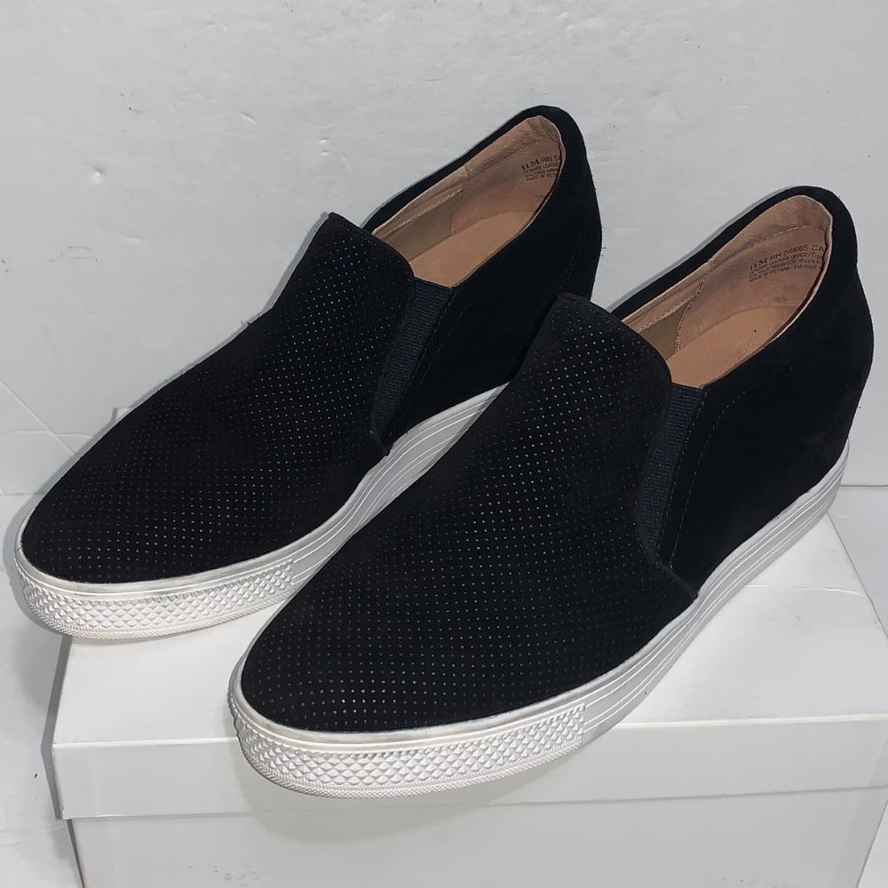 Caslon Austin Slip-On Sneaker Black Suede Size 11M